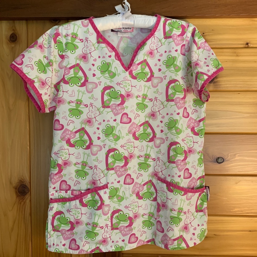Scrub Works top